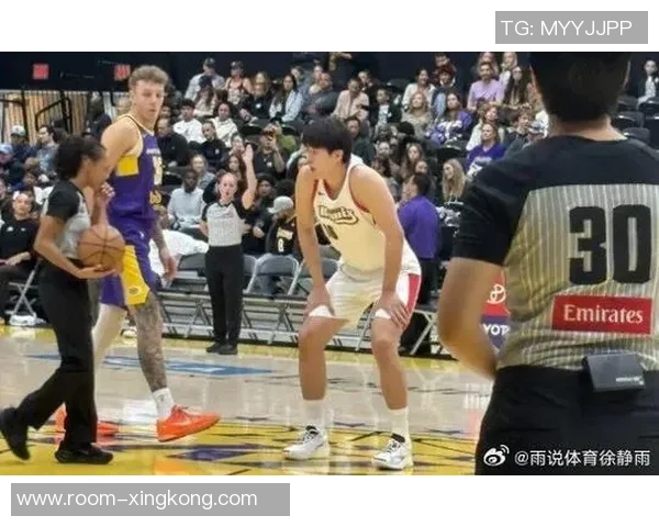 徐静雨称赞小卡实力强大勇士队需迎接变革时刻