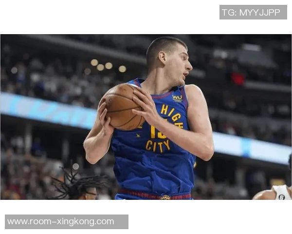 掘金与公牛激战半场戈登表现出色约基奇接近三双吉迪贡献全面数据